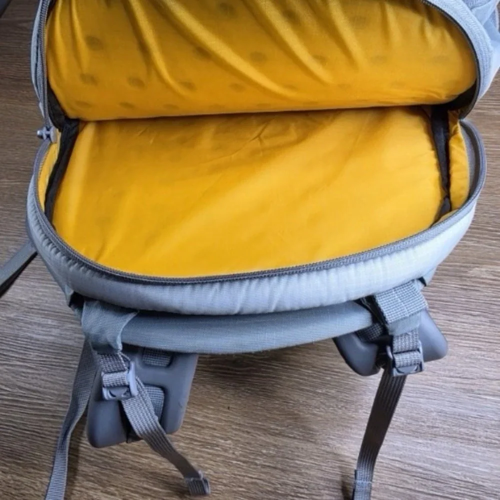 KATA Bumblebee UL-222 Camera Backpack Gray DSLR 17